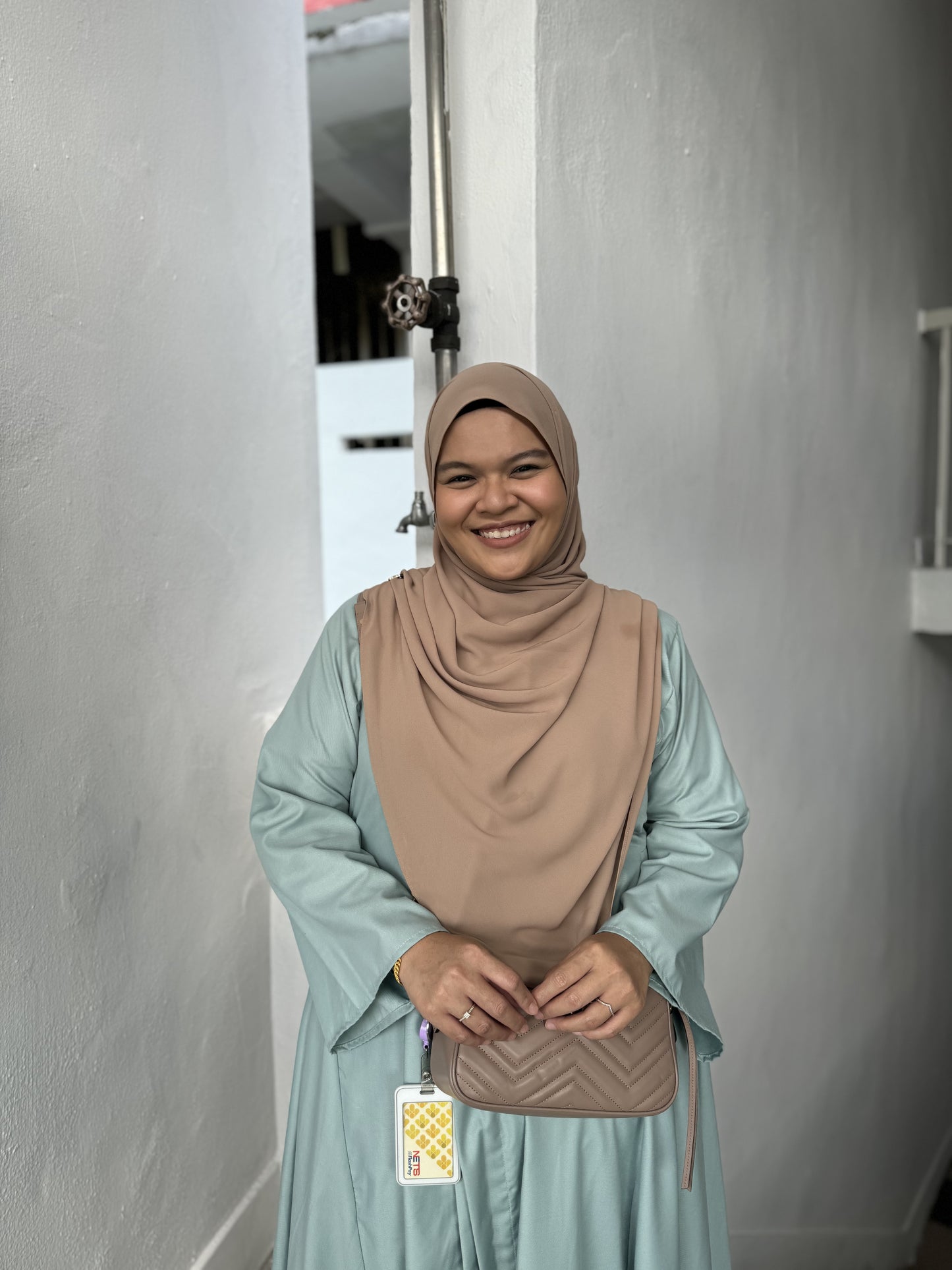 IRIS CURVED CHIFFON SHAWL