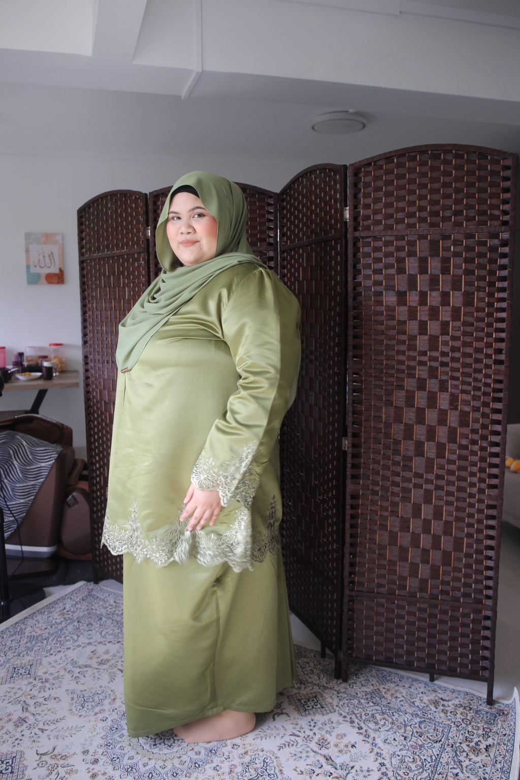 AMEENA KURUNG